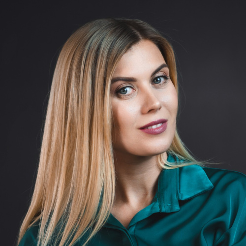 Анна Суворова